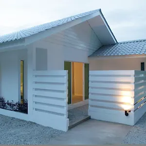 La Pari-pari Feriested